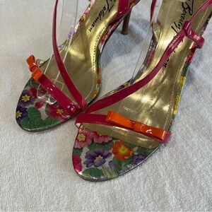 Beverly Feldman Pink Patent Leather Bow detail Strappy Sandal 10